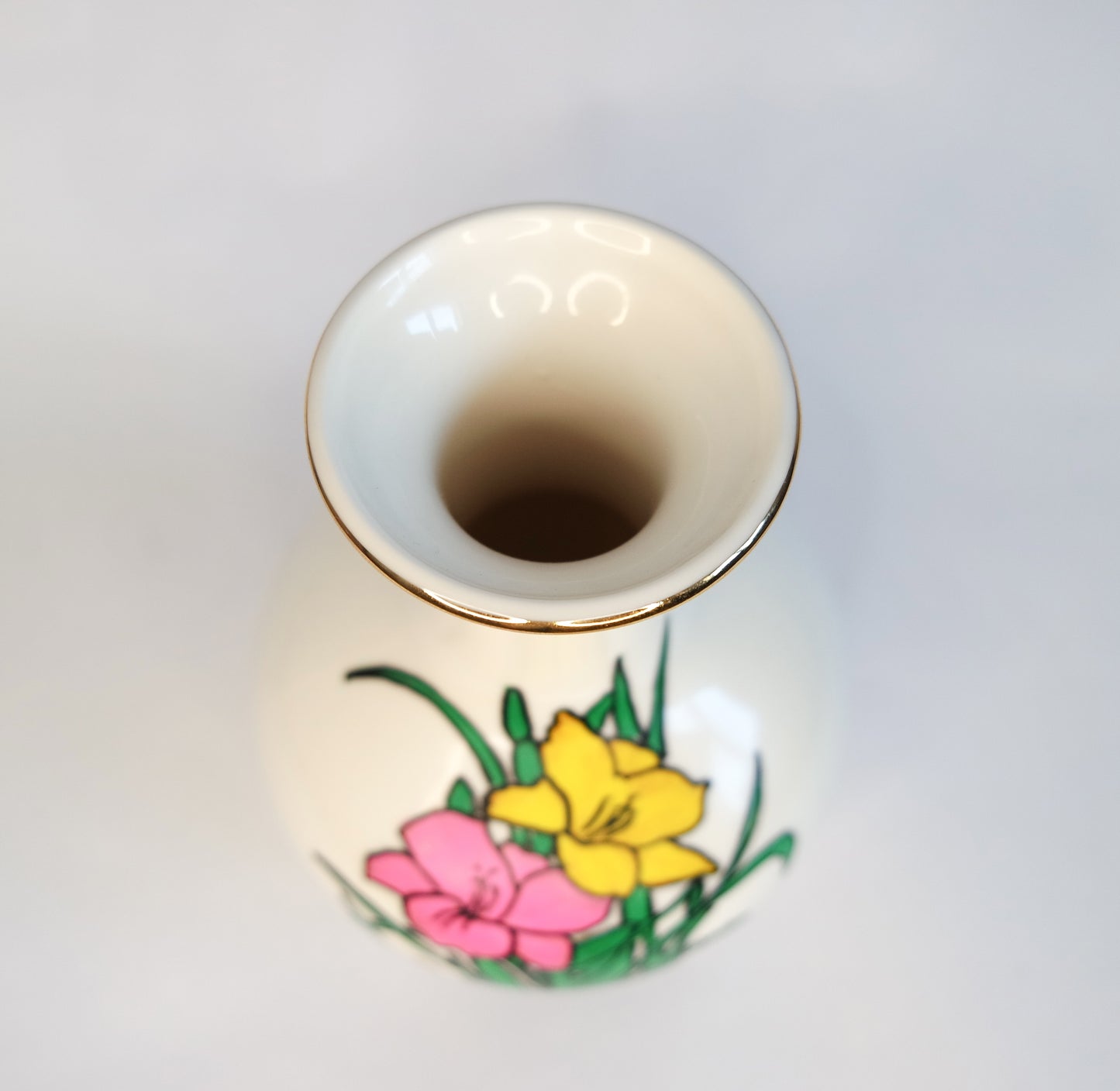 Pop Art style flower vase