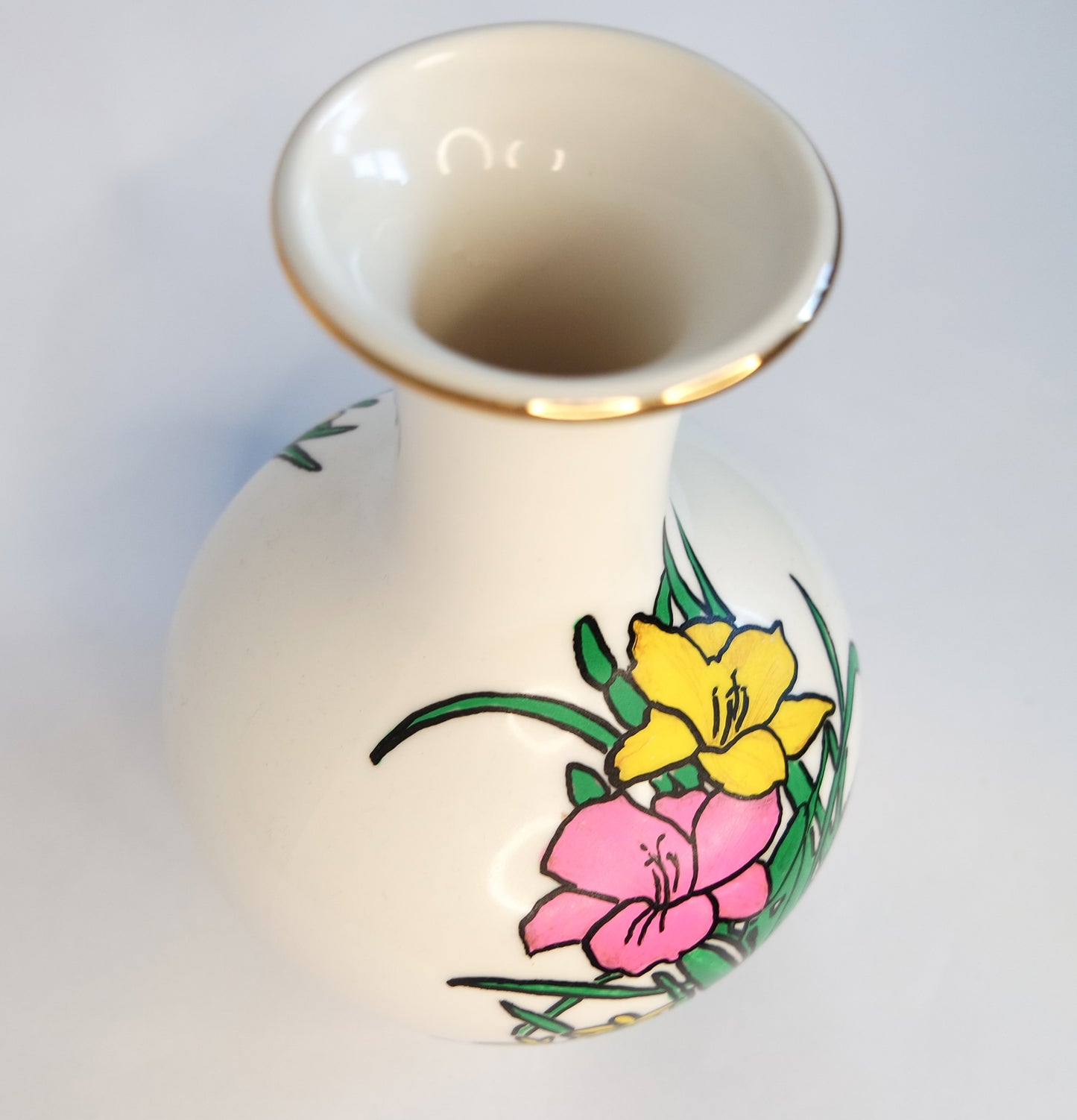 Pop Art style flower vase